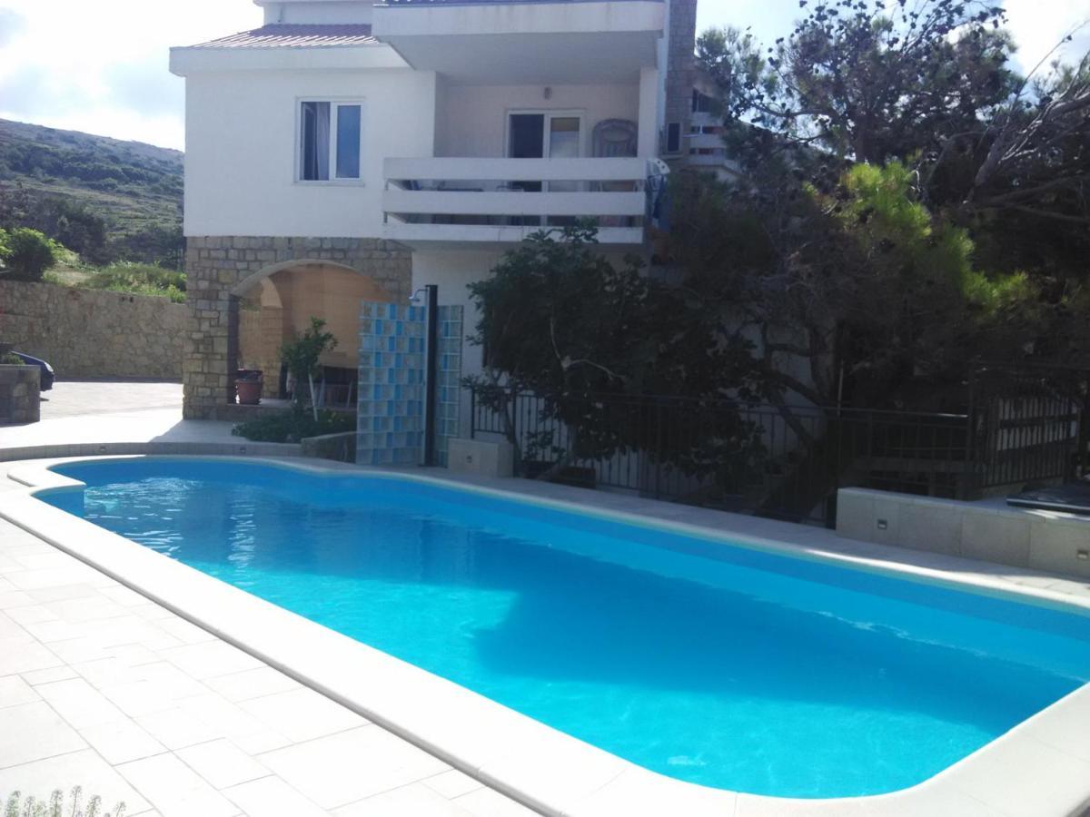 Apartments Tea Pag Паг Екстер'єр фото