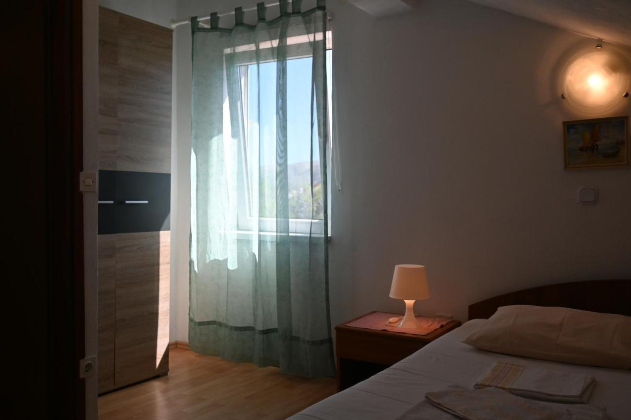 Apartments Tea Pag Паг Екстер'єр фото