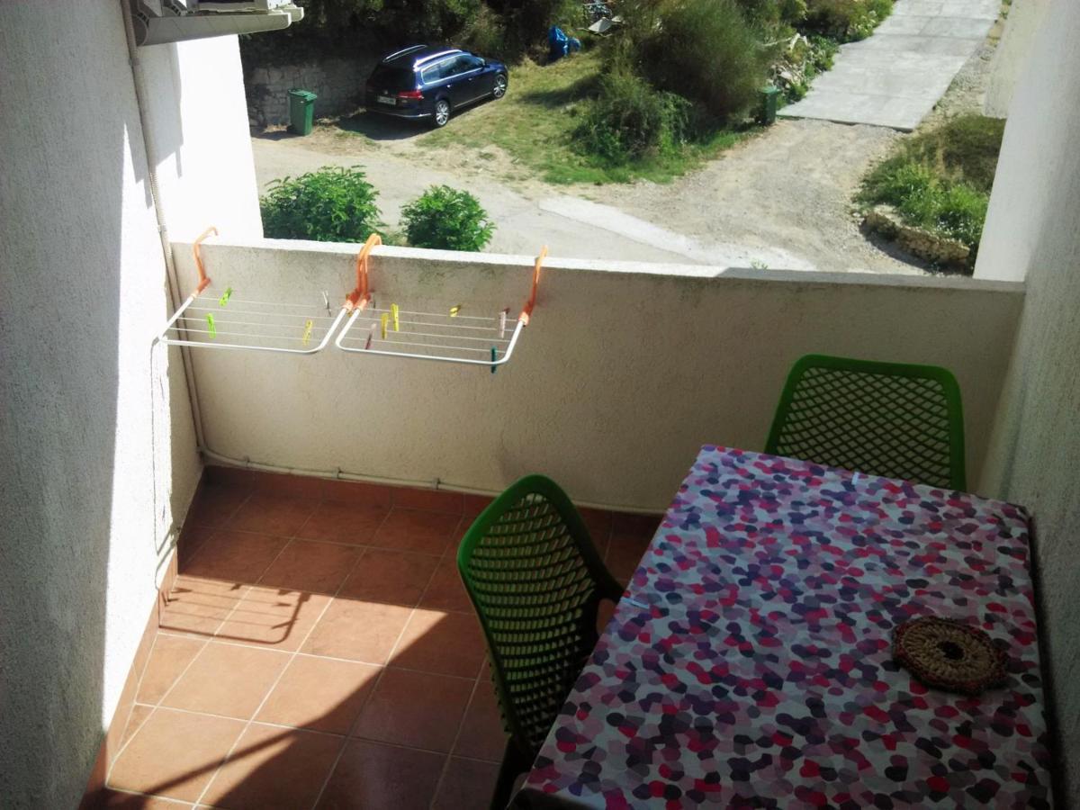 Apartments Tea Pag Паг Екстер'єр фото